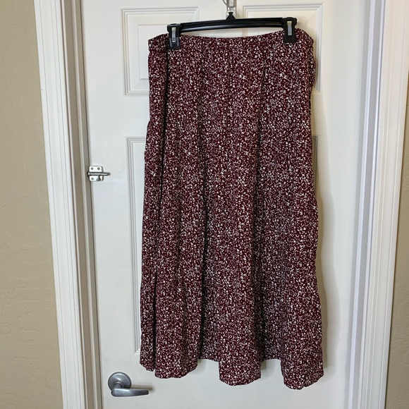 Christopher & Banks Dresses & Skirts - Christopher & Banks Elastic Waist Skirt